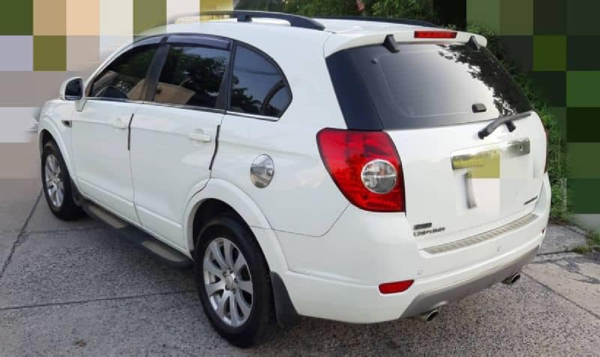 Chevrolet Captiva สีขาว ปี2012