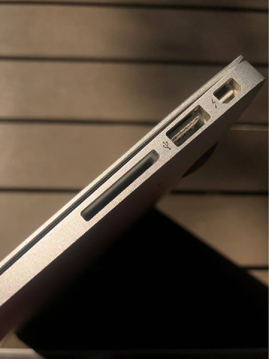 MACBOOK AIR 13”-Applemacbookair