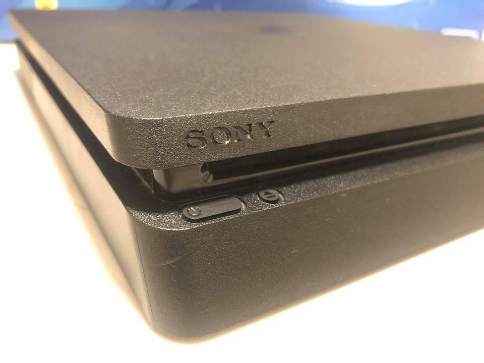 ขาย ps4 slim 500 gb อายุ2 เดือน