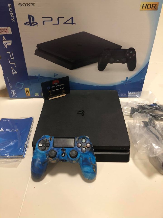 ขาย ps4 slim 500 gb อายุ2 เดือน