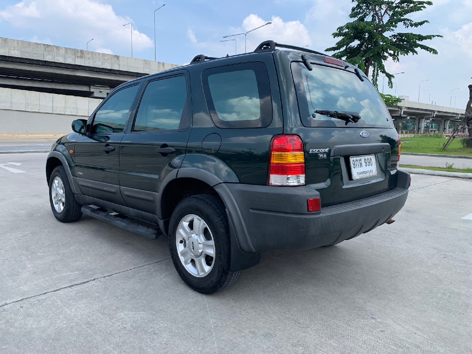 FORD ESCAPE 2.3 XLS 4WD รถปี 2004