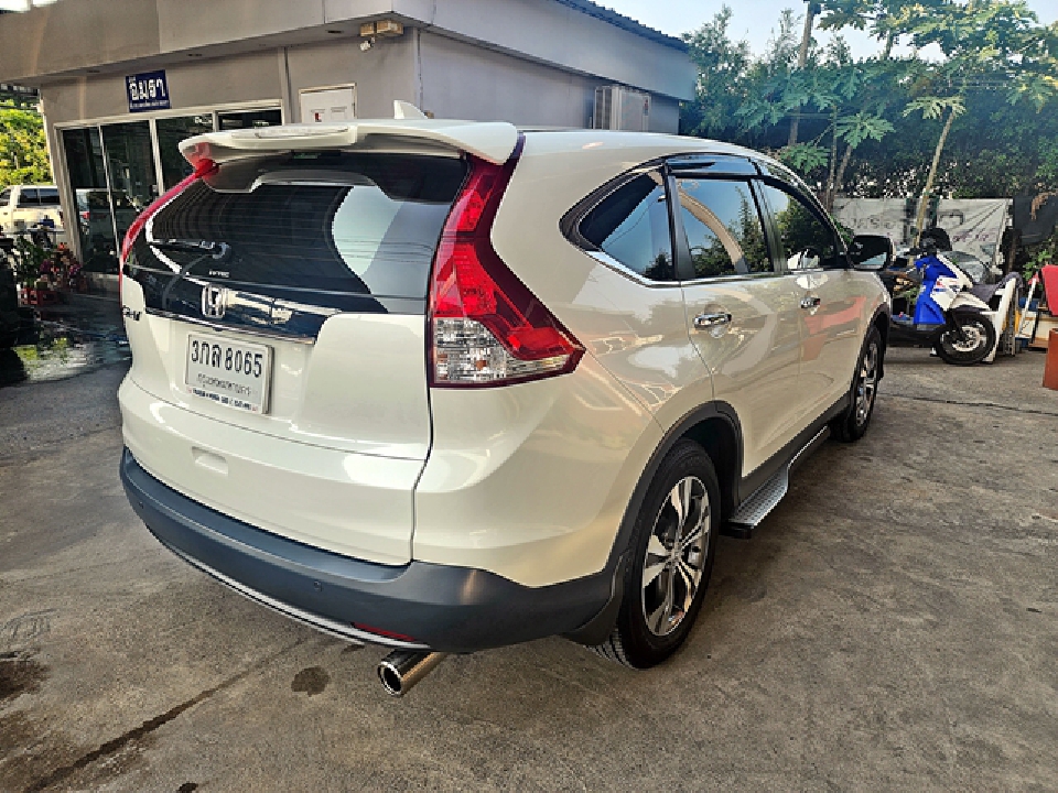 CRV 2.4 EL ขับ2 สีขาวมุก ปี2013จด14 ออกรถ06/14 มือเดียว น็อตไม่ขยับ เช็ค0ตลอด Kดีฟรีดาวน์ สดไม่มีVAT