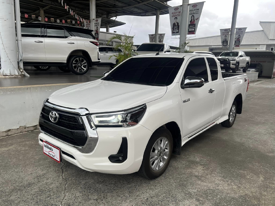 Revo Smart cab 2.4 MID Z-Edition ปี 2021