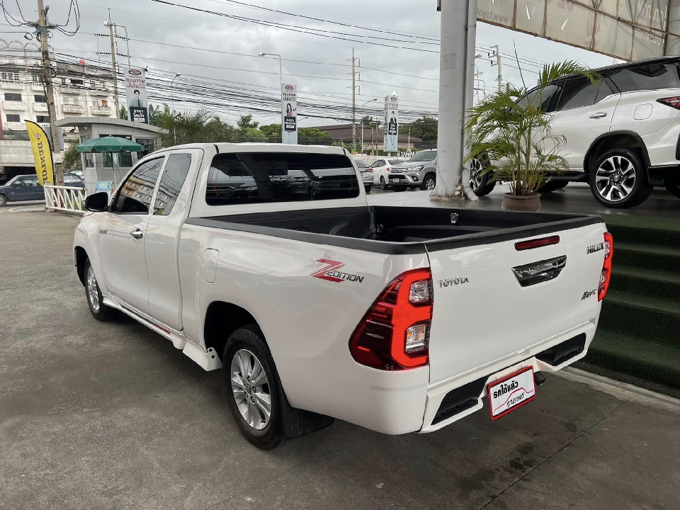 Revo Smart cab 2.4 MID Z-Edition ปี 2021