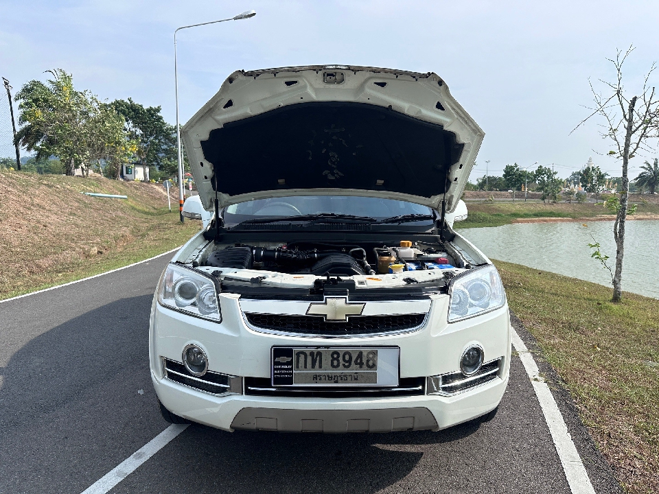 Chevrolet Captiva  2.0 LSX SUV AT 2010