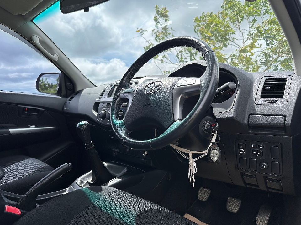 Toyota Vigo Champ Smart Cab 2.5 E Prerunner MT  2015
