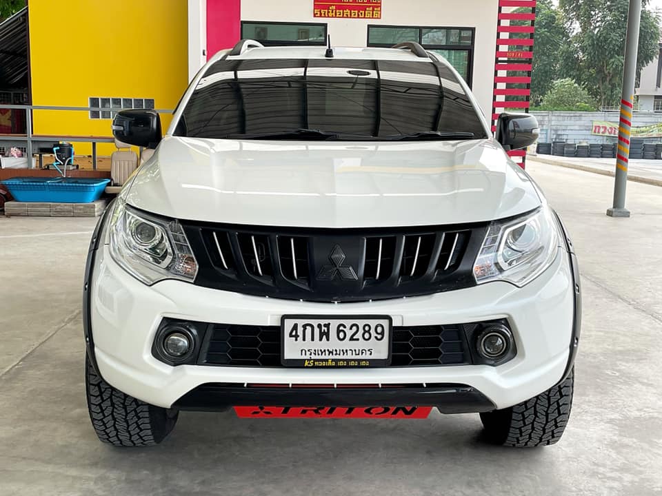 Mitsubishi Triton Plus Double Cab 2.4 GLS M/T ปี 2016