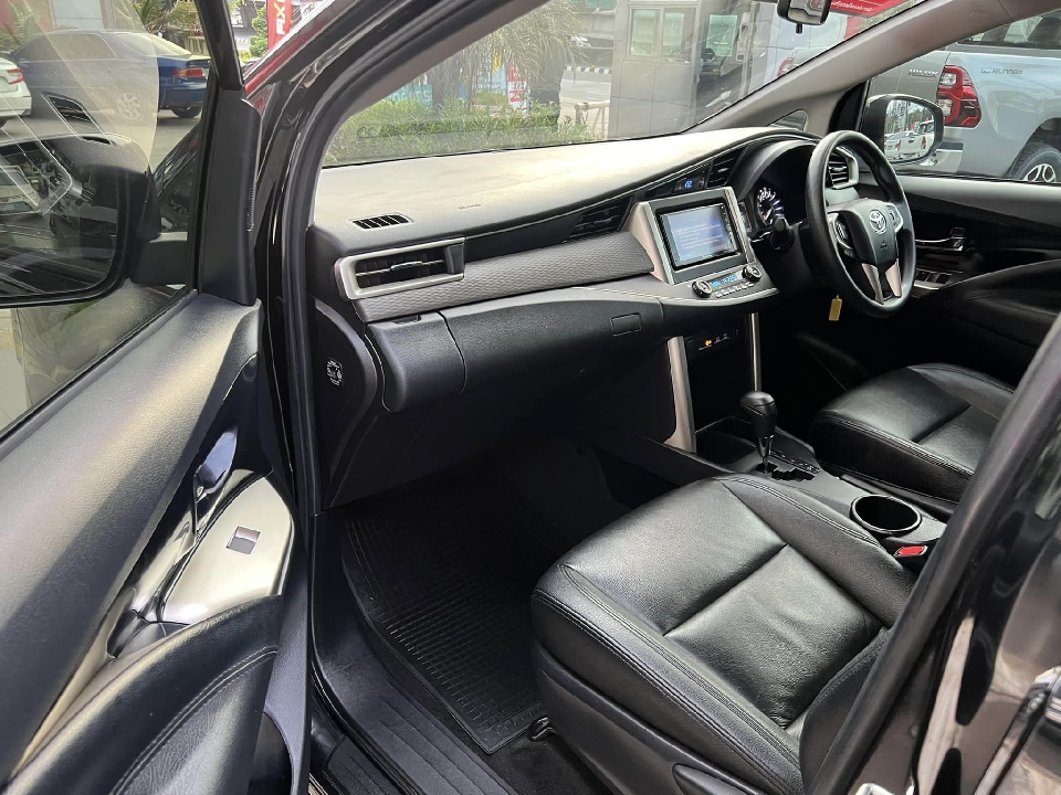 Toyota Innova 2.8 G CRYSTA ปี 2018 (เครื่องดีเซล)