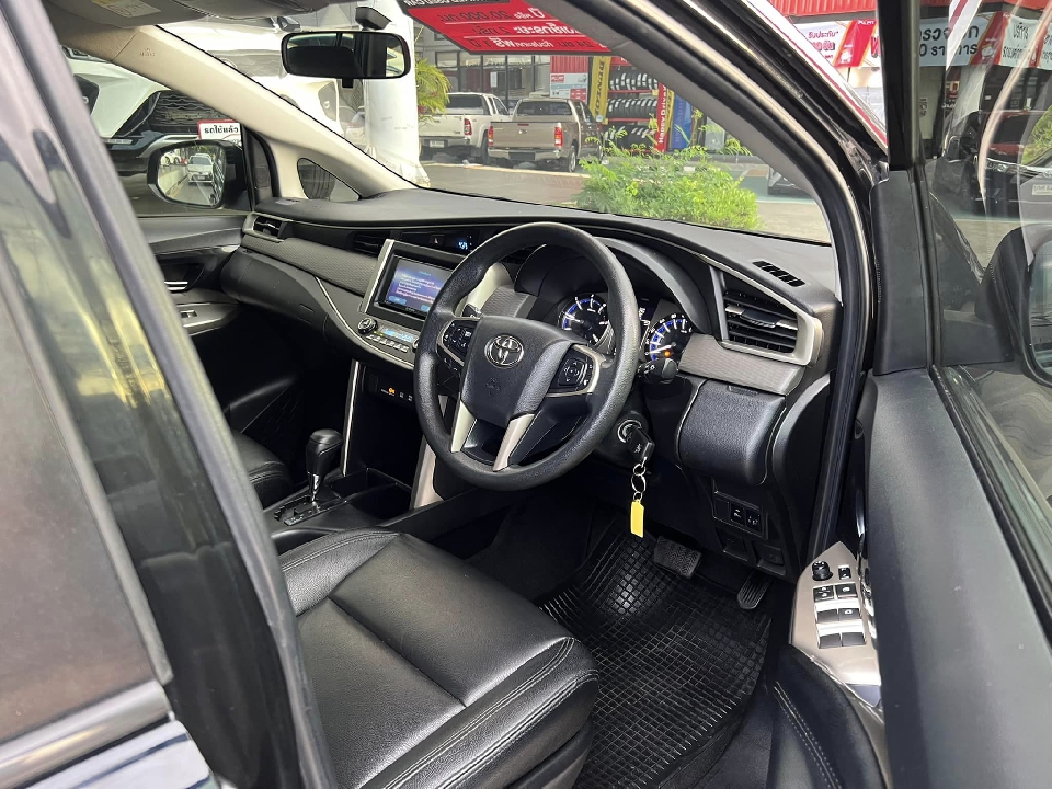 Toyota Innova 2.8 G CRYSTA ปี 2018 (เครื่องดีเซล)