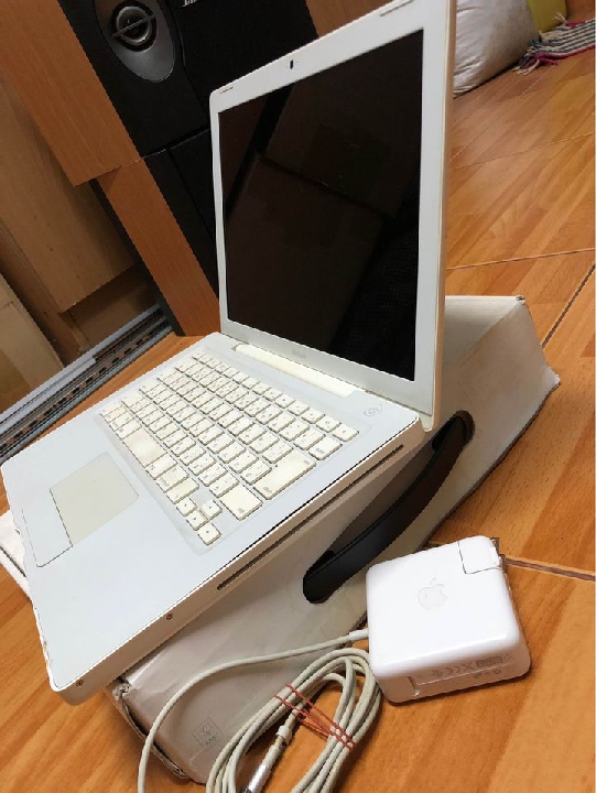 MacBook