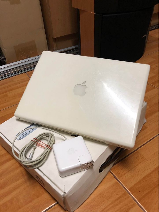 MacBook