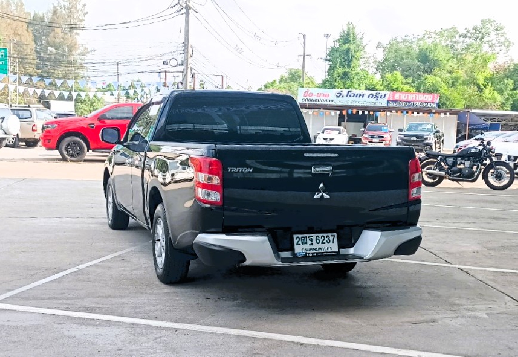 Mitsubishi Triton Mega cab 2.5 GLX 2018