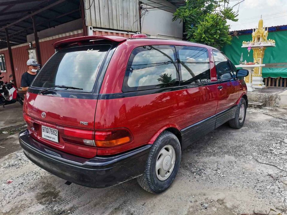 Toyota estima 1996