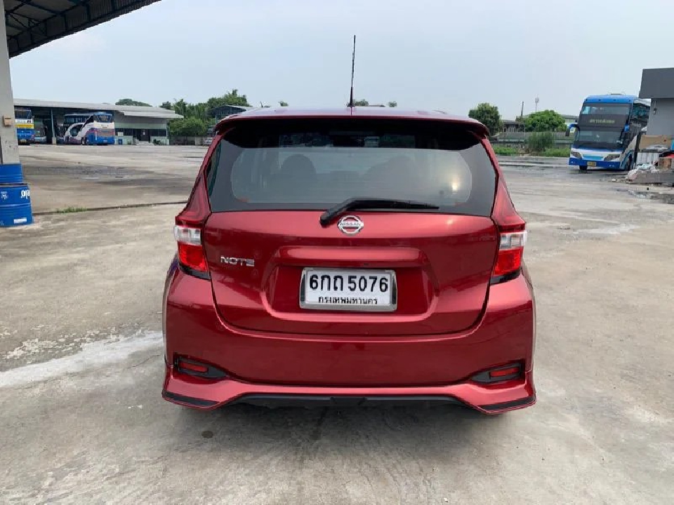 NISSAN NOTE VL รุ่นท็อปสุด ปุ่มกดสตาร์ท