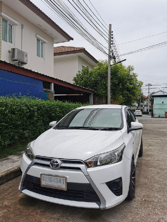 toyuta yaris 1.2