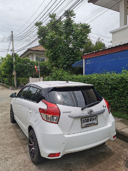 toyuta yaris 1.2