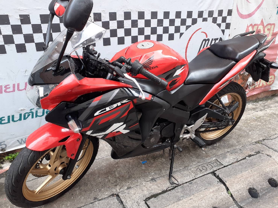 ขาย/แลก/เทิร์น Cbr150r พ.ย.60 แดงดำสีเดิมๆ รถบ้านมือเดียว รถสวยๆ ใช้งานส่วนตัว รถใช้แค่ในกทม.