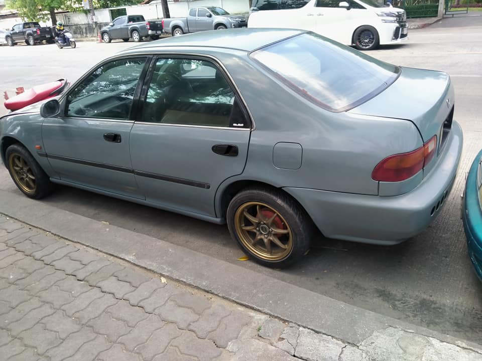 honda civic 4D