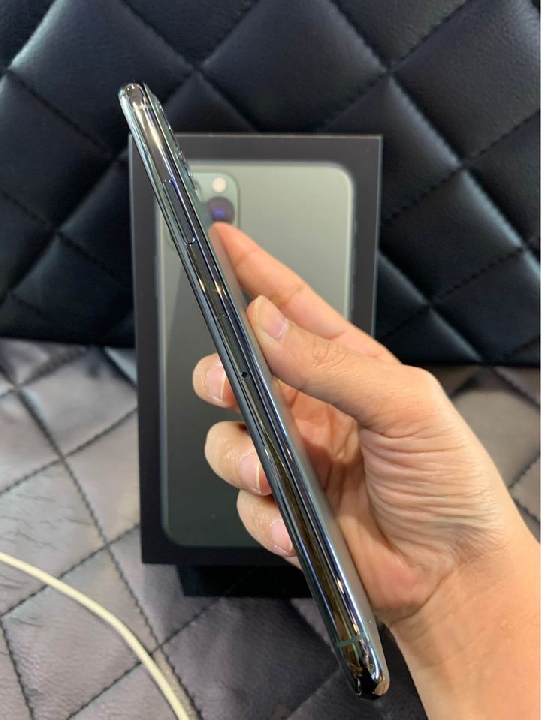 iphone 11 pro max 64 gb เครื่องสวยมาก ประกันเหลือ 7 เดือน