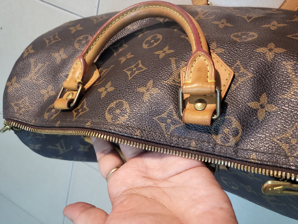 กระเป๋า LOUIS VUITTON Speedy 30 ปี 2011