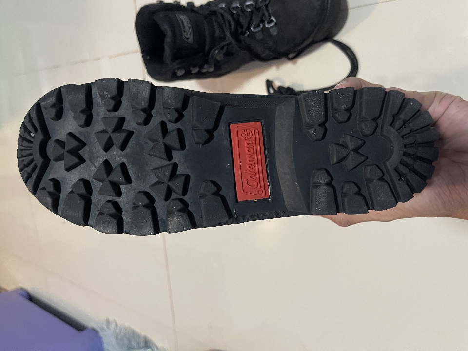 Coleman รองเท้าเดินป่า ขนาด39-40 สภาพใหม่ ไม่มีตำหนิ