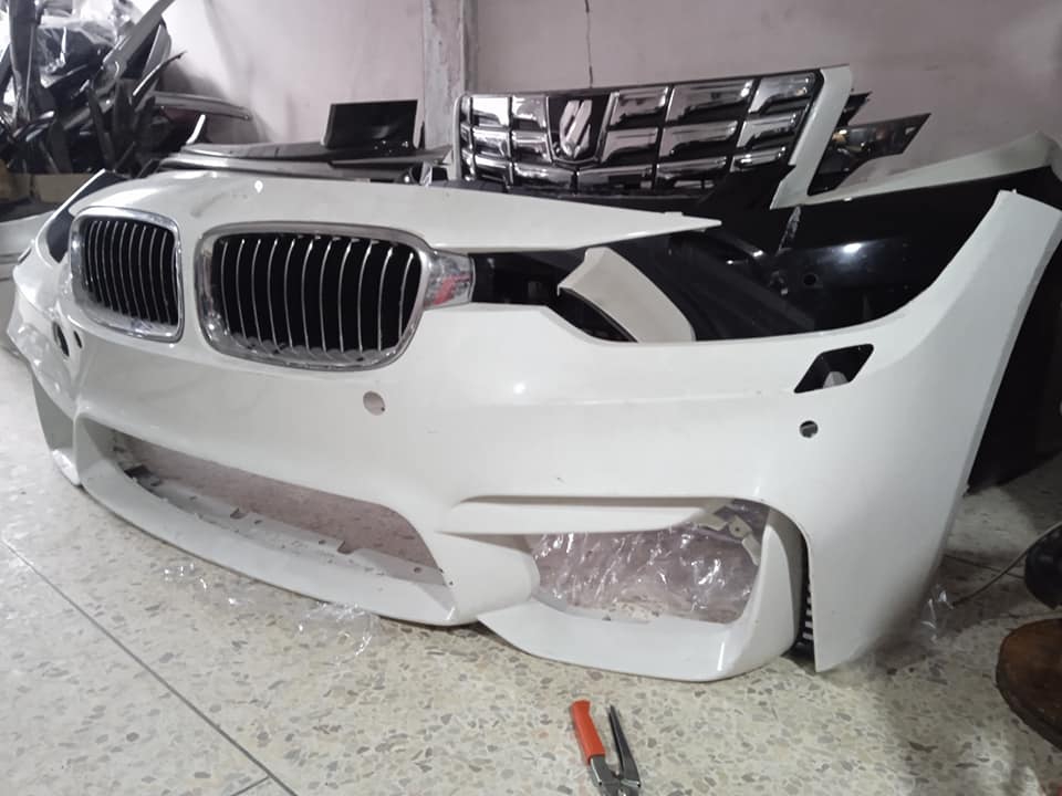 กระจังหน้า BMW Series 3  ปี 2021