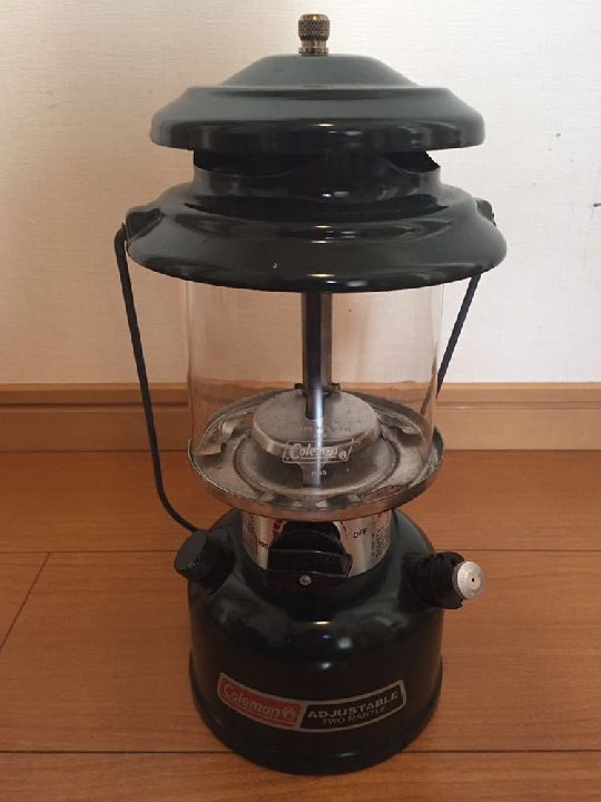 ชุดโคมไฟโคลแมน 4 ชิ้น Coleman Coleman Coleman North Star 2000 LED String Light Lantern Case Coleman
