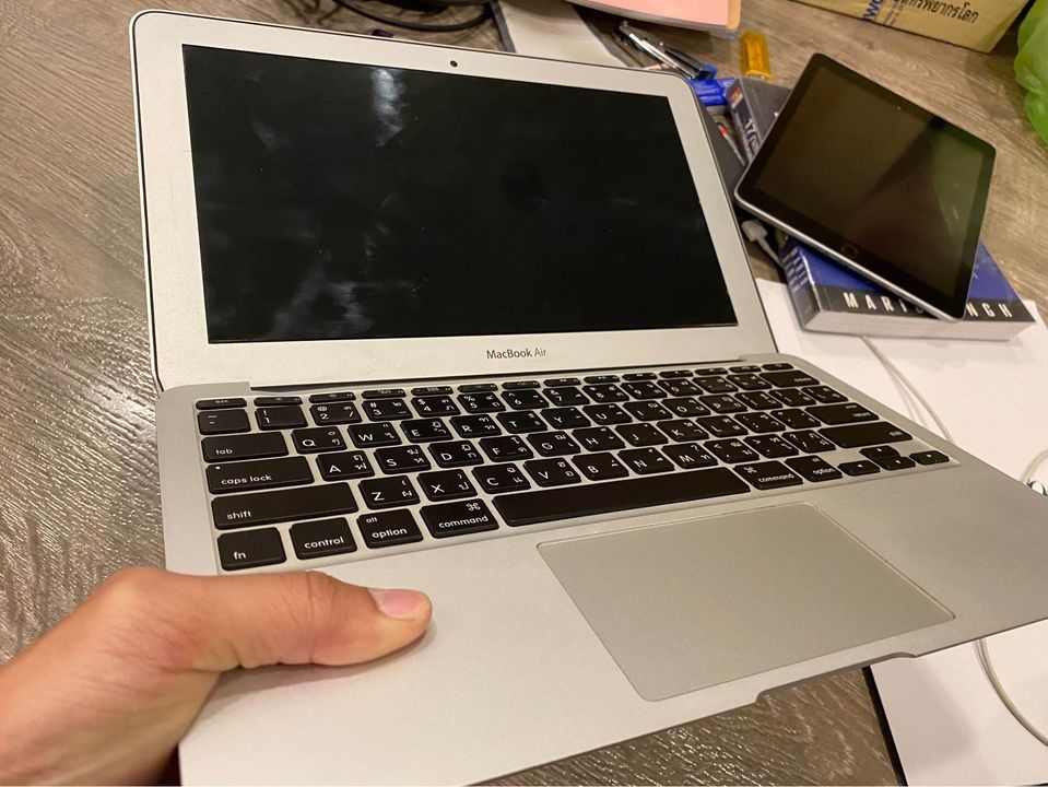 Macbook air 2015 11นิ้ว
