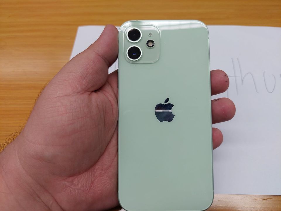 iPhone 12 128GB สี green ครบกล่องครับ