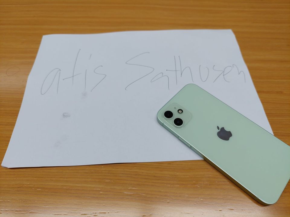 iPhone 12 128GB สี green ครบกล่องครับ