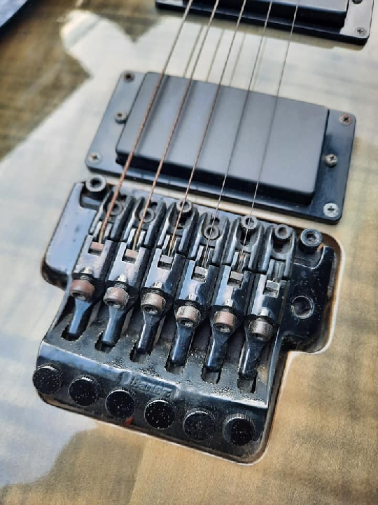 กีต้าร์ไฟฟ้า Ibanez gio