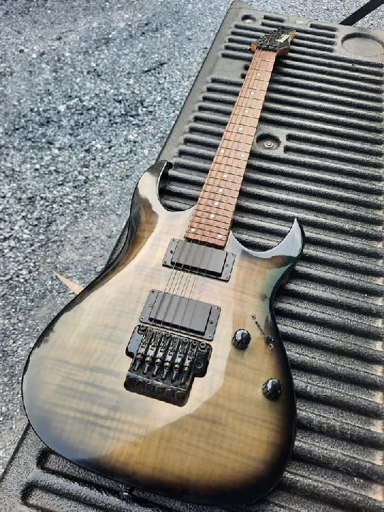 กีต้าร์ไฟฟ้า Ibanez gio