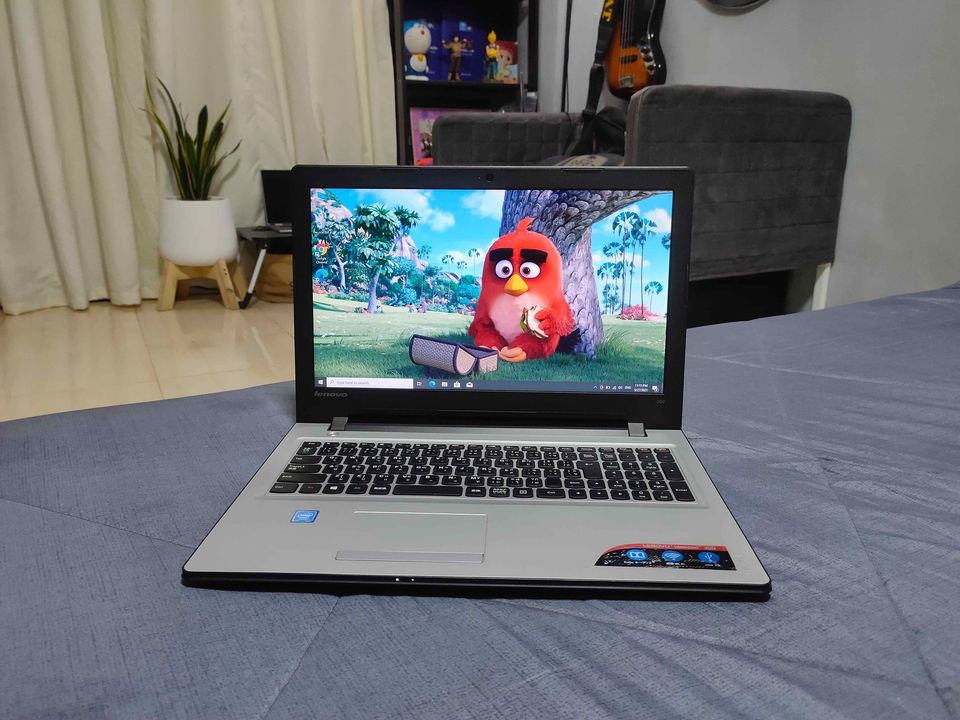 Lenovo จอ 15.6  แรม8