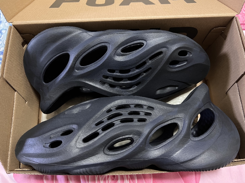 Yeezy Foam Runner Mineral Blue 9 us