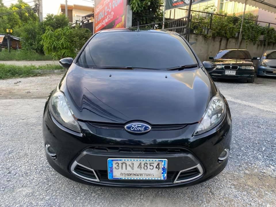 Ford Fiesta 1.6 Airbagคู่ ตัวS ปี 2013