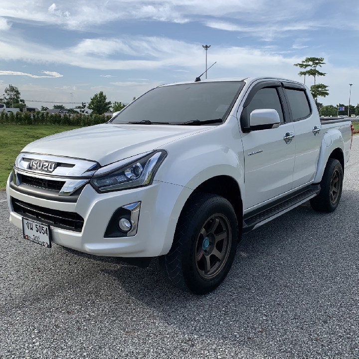 ISUZU D-Max Hi-Lander 4ประตู 1.9 Ddi L ปี2018 สวย สะอาด สีเดิมทั้งคัน ไร้อุบัติเหต