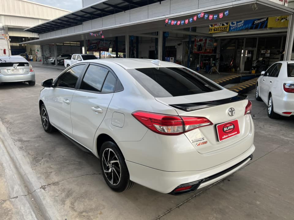 Toyota New Yaris Ativ 1.2 Sport Premmium รุ่น Top