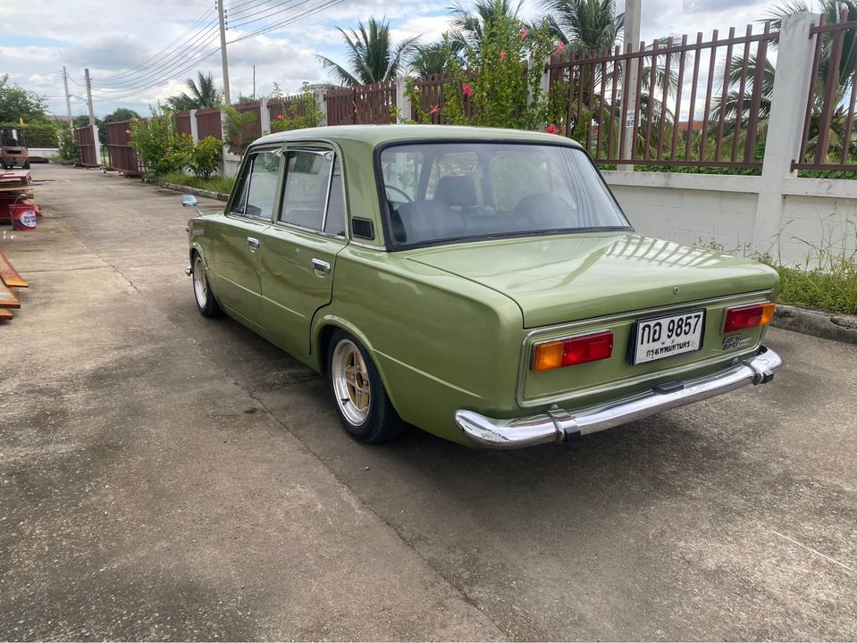 1975 FIAT 124st