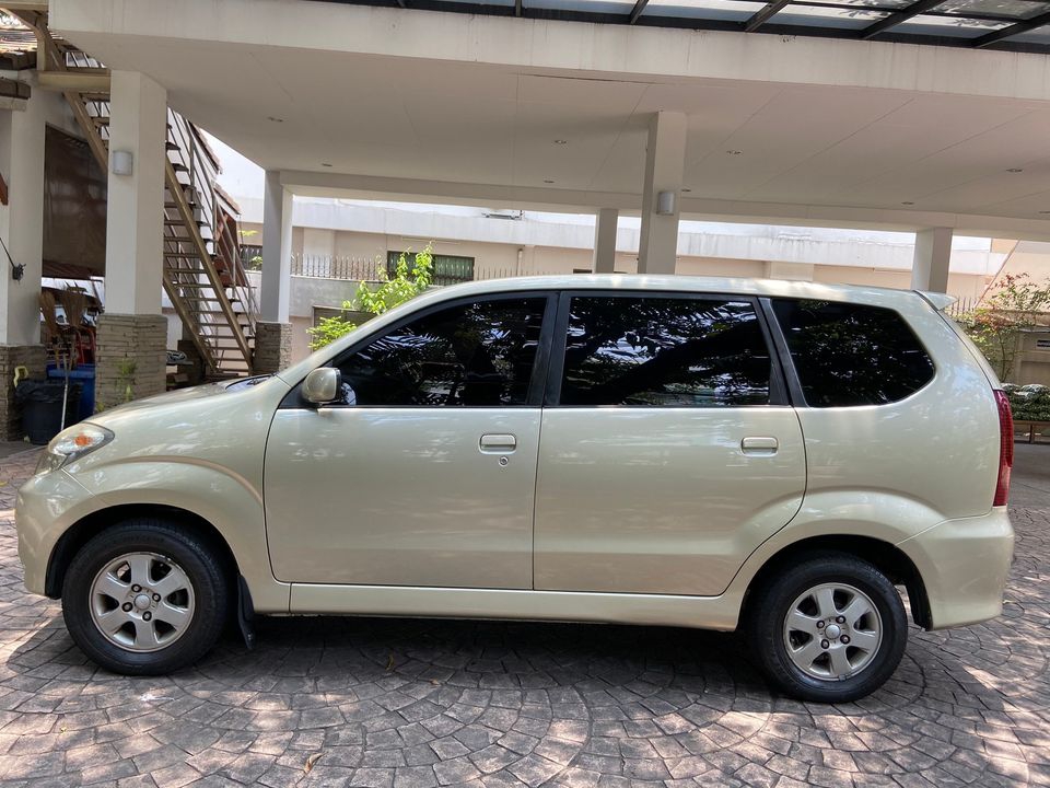 Toyota Avanza 1.5E VVTi ปี2004