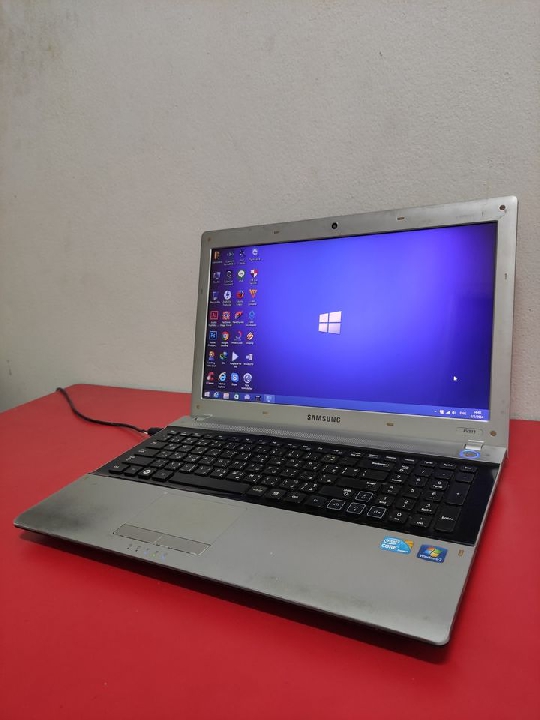 Samsung i5 จอใหญ่