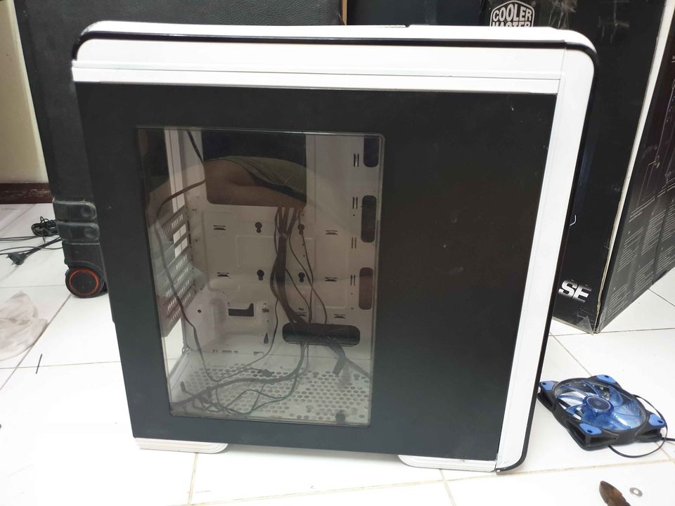 เคสคอมพิวเตอร์เปล่า Cooler Master CM 690