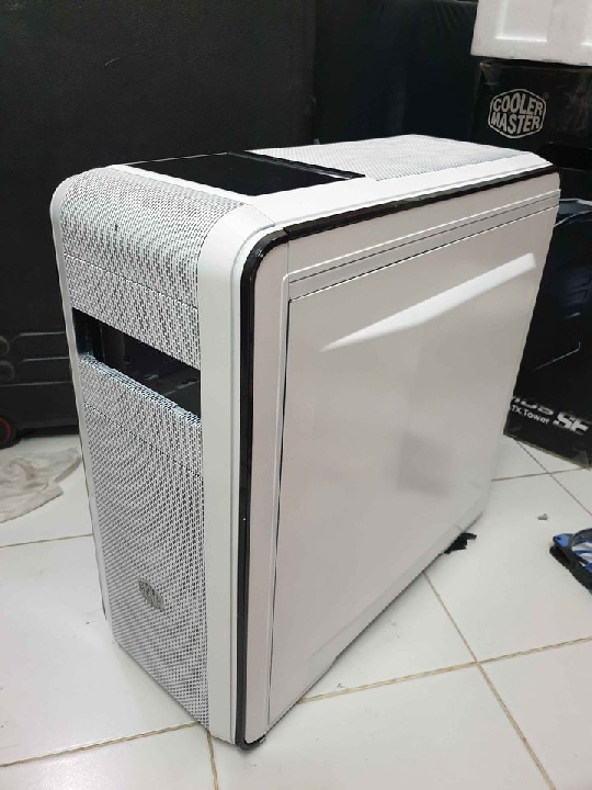 เคสคอมพิวเตอร์เปล่า Cooler Master CM 690
