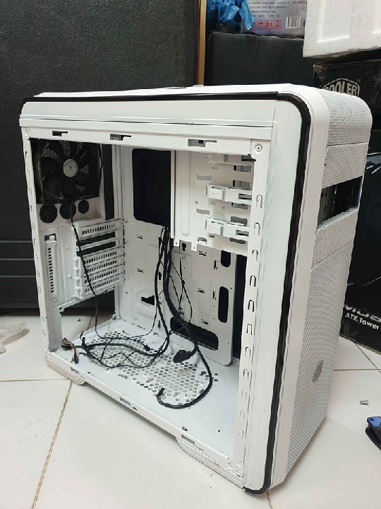 เคสคอมพิวเตอร์เปล่า Cooler Master CM 690