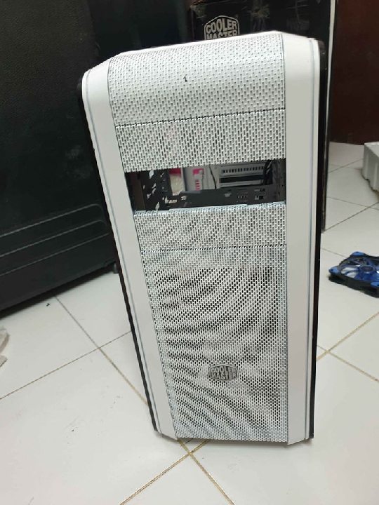 เคสคอมพิวเตอร์เปล่า Cooler Master CM 690