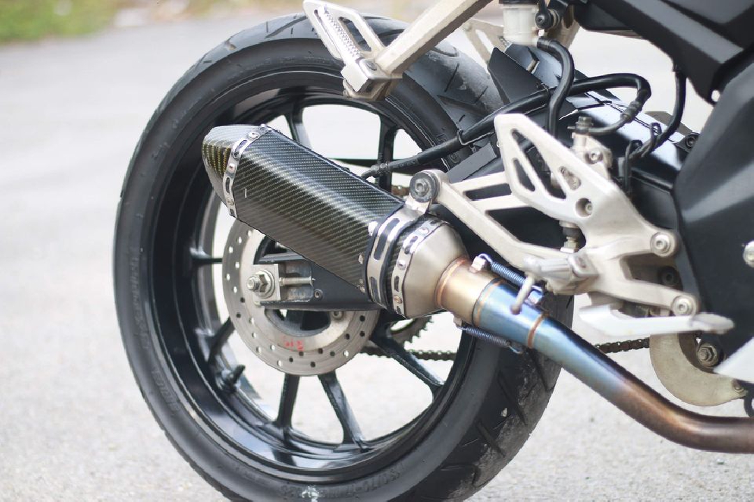 Vาย Yamaha YZF-R15 รถบ้านเล่มพร้อมโอน