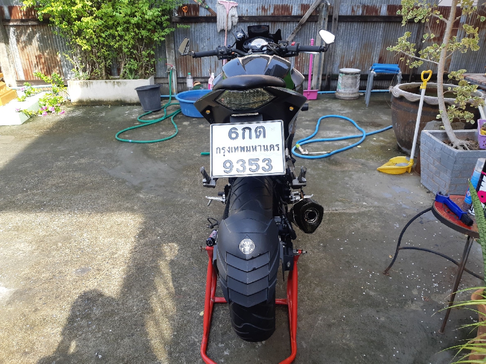 Kawasaki รุ่น:	Z 300 ABS