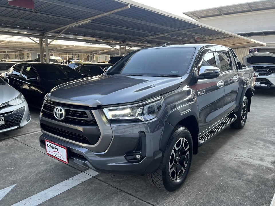 Revo D-cab 2.4 MID 4✖️4 (4WD) ปี 2021