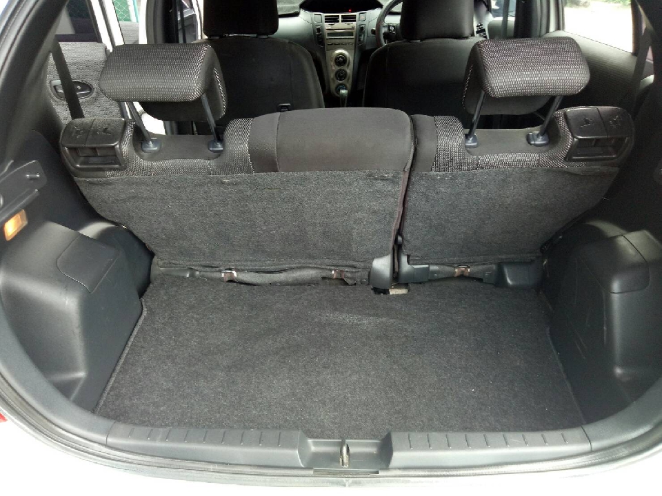 toyota yaris 2009 s limited