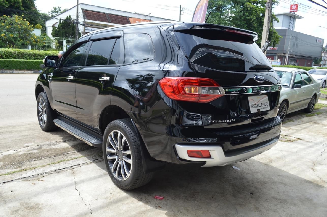 ฟรีดาว์Ford everest4x4 ออกรถง่ายๆทุกอาชีพ