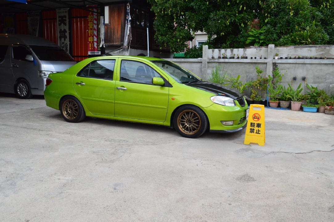 toyota vios ปี03 เทพๆ แต่งสวย sาคา สุดคุ้ม บรรยาด้วยภาพเลย